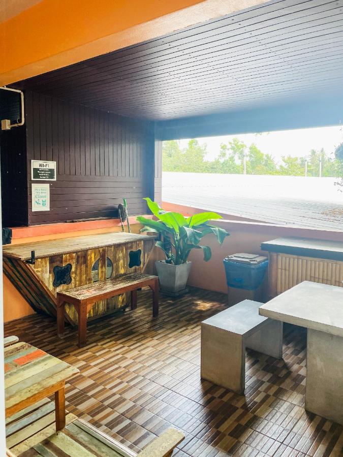 Phangan Barsay Hostel Thong Sala Esterno foto