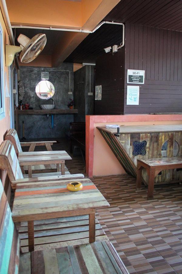 Phangan Barsay Hostel Thong Sala Esterno foto
